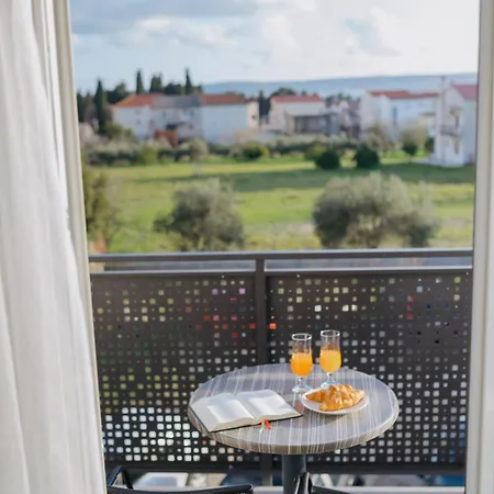 Apartamento Lila 1 *