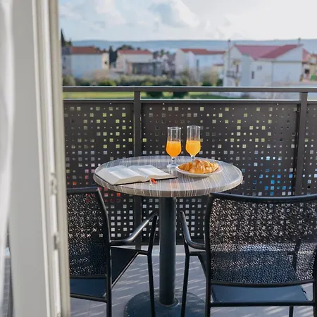 Apartamento Lila 1 *
