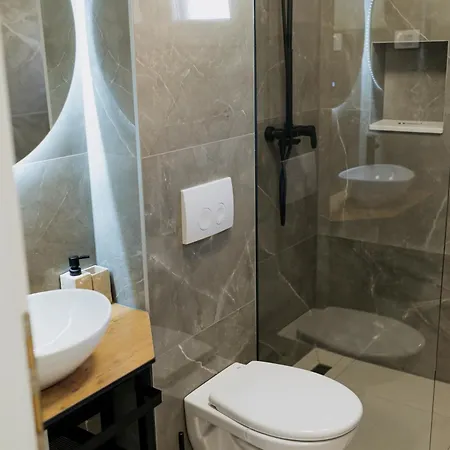 Apartamento Lila 1 *
