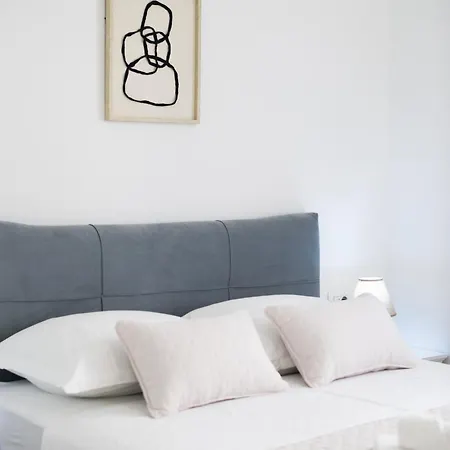 Lila 1 Apartman